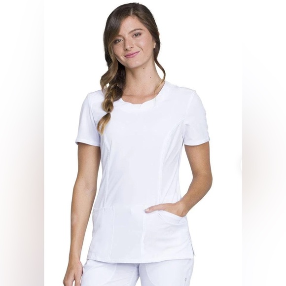 BNWT- Cherokee Infinity Women’s Round Neck Scrub Top - Picture 2 of 3